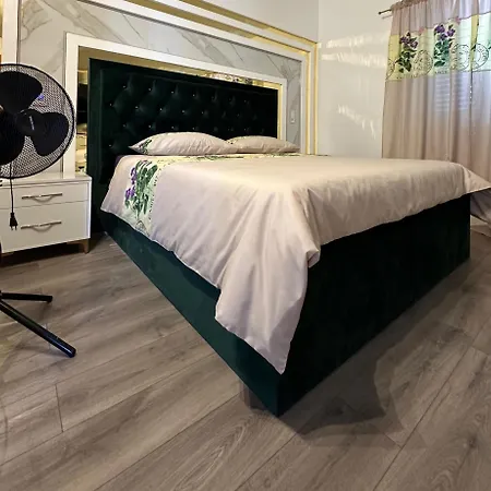 Sweet In Quiet Part Of 아파트 *